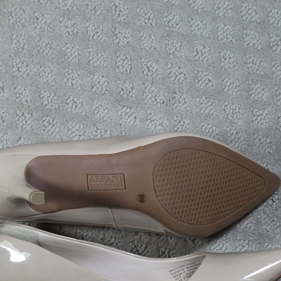 NWOT Alfani Step n Flex Jules Nude Patent Pointed Toe Heels - Picture 6 of 8